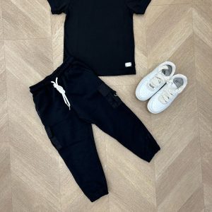 T-shirt placca nera